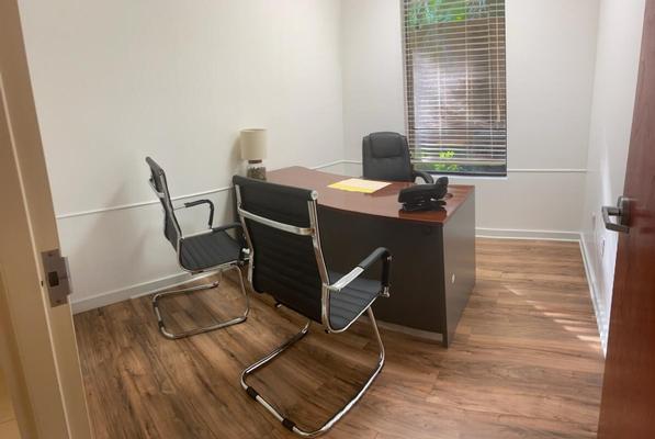 Convenient Office Space in Hollywood