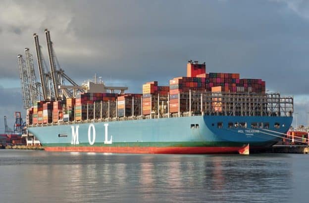 Importer ship