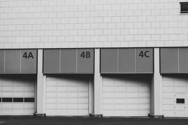 How to Calculate the Right Office-to-Warehouse Ratio for Your Operation